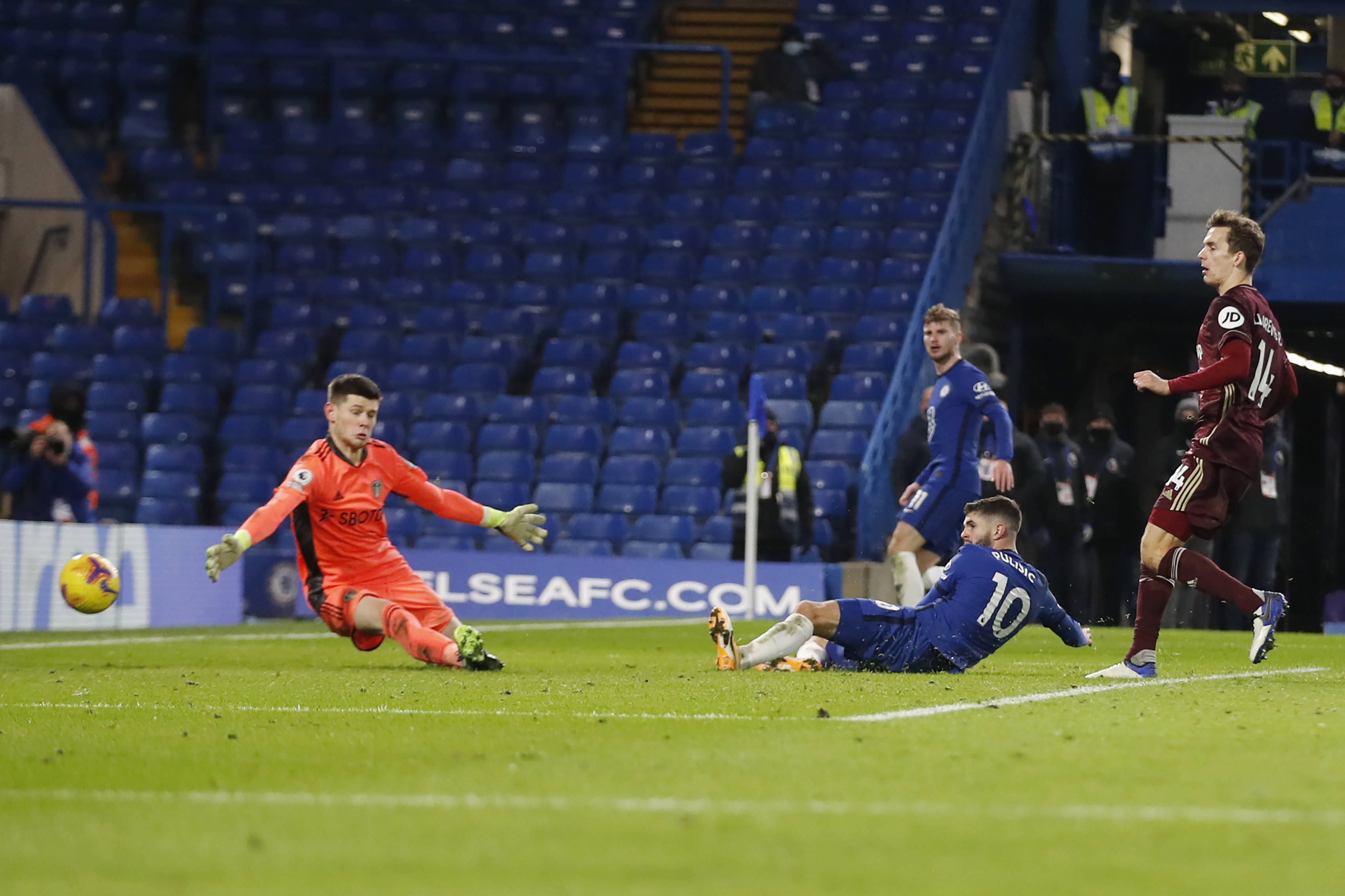 一路过关斩 一路过关斩